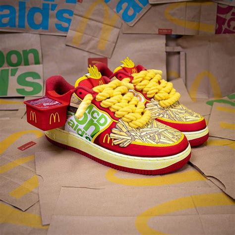 mcdonalds schoen nike|Nike air force 1 McDonald's.